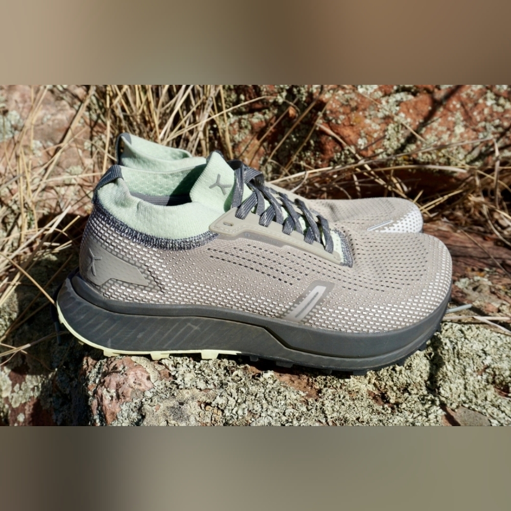 Flux Adapt Trail Runner Shoe Size 8